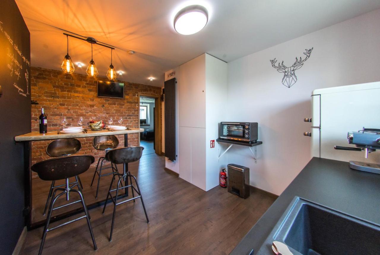 Apartament Wita Stwosza Jelenia Góra Eksteriør billede